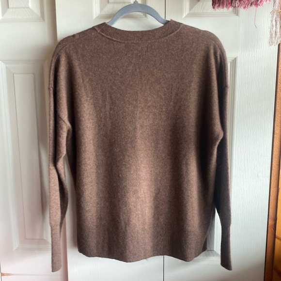 Tahari NWT Cashmere Crewneck Long Sleeve Ribbed Wide Cuff Pullover large - Picture 3 of 12